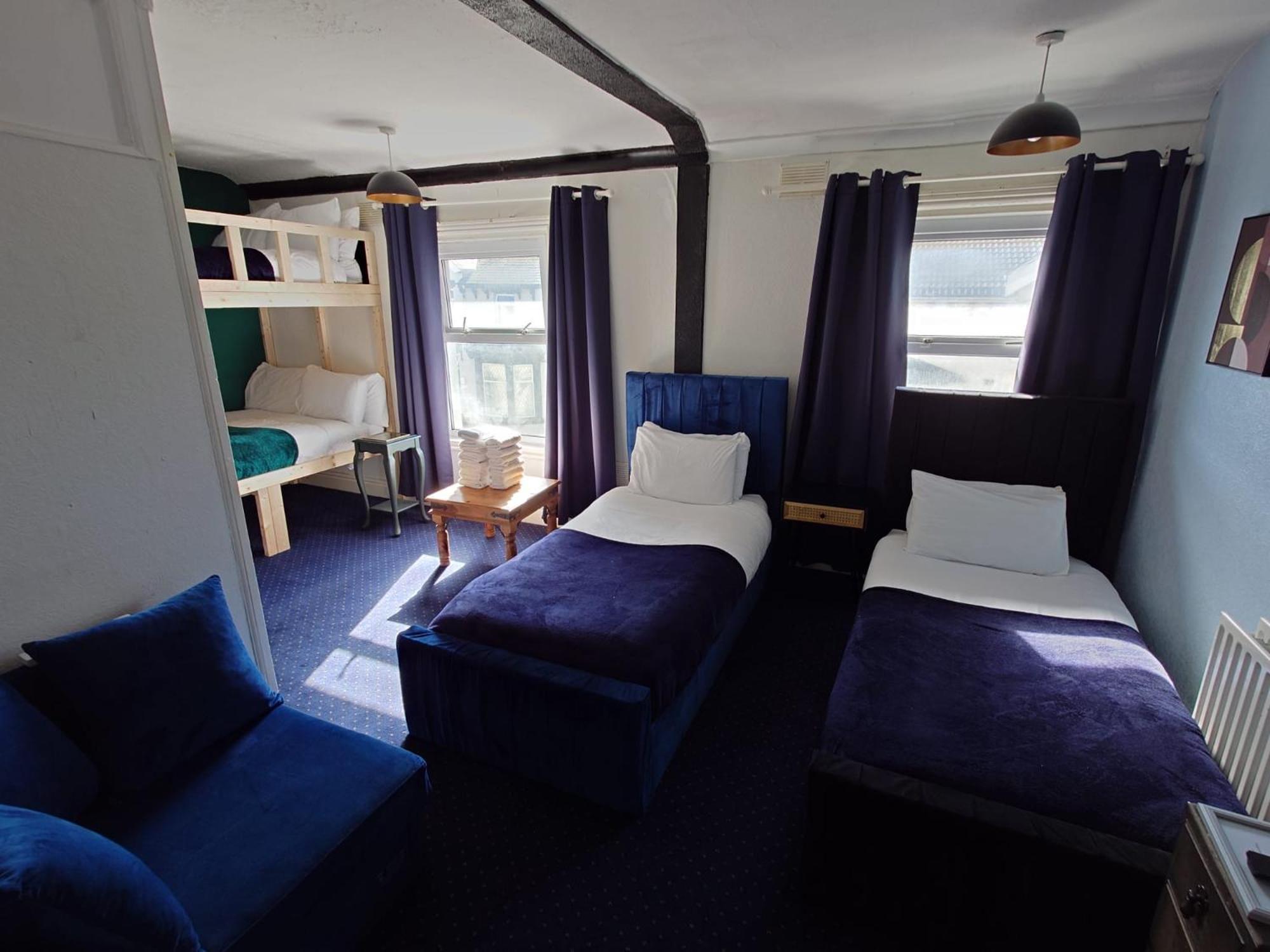 Harriette'S Guest House Blackpool Exterior photo